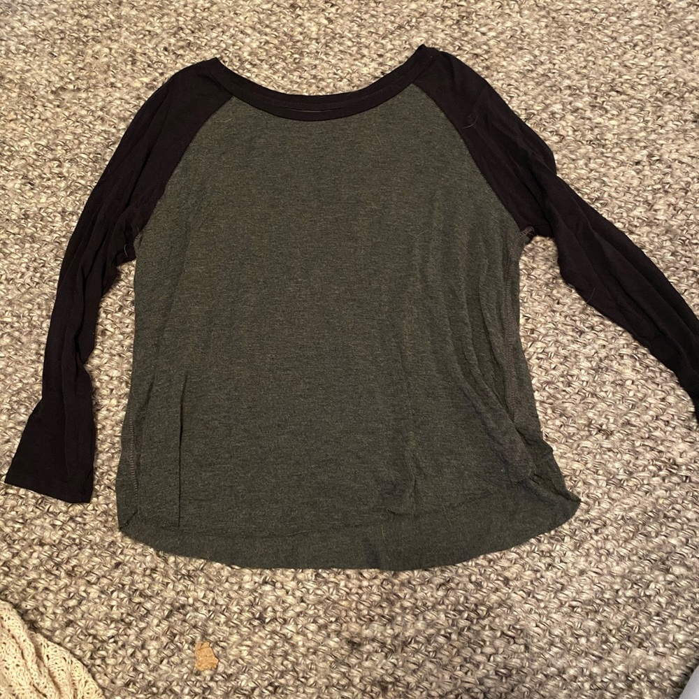 American Eagle Soft and Sexy quarter sleeve shirt